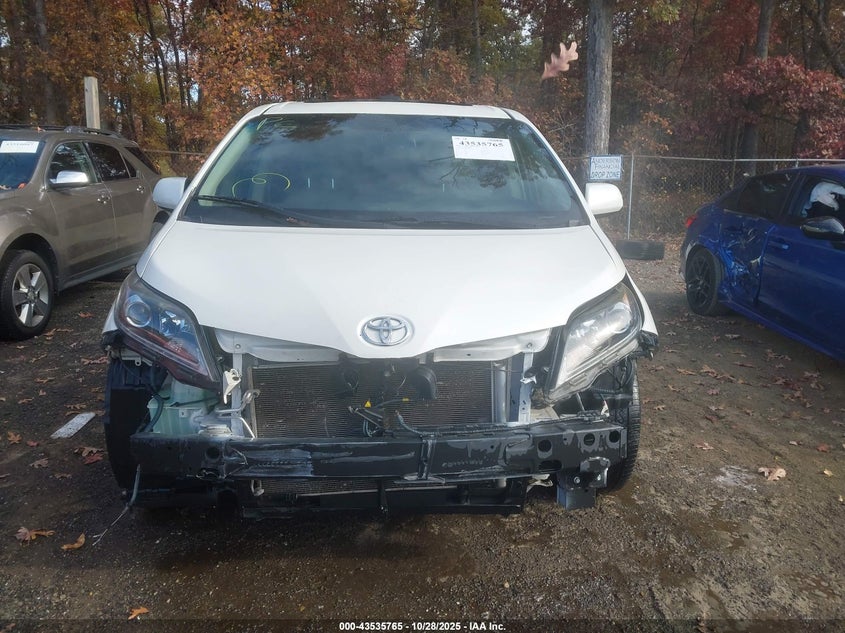 2015 Toyota Sienna Xle/Limited VIN: 5TDYK3DC1FS665322 Lot: 43535765