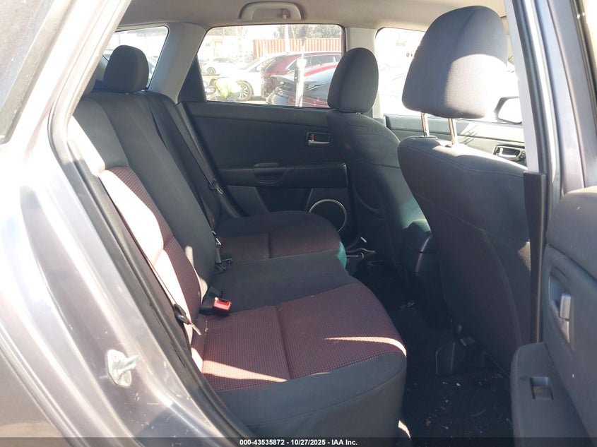 2004 Mazda Mazda3 S VIN: JM1BK343341208981 Lot: 43535872