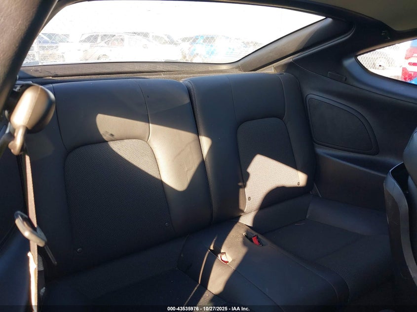 2008 Hyundai Tiburon Gt/Gt Limited/Se VIN: KMHHN66F88U267065 Lot: 43535976