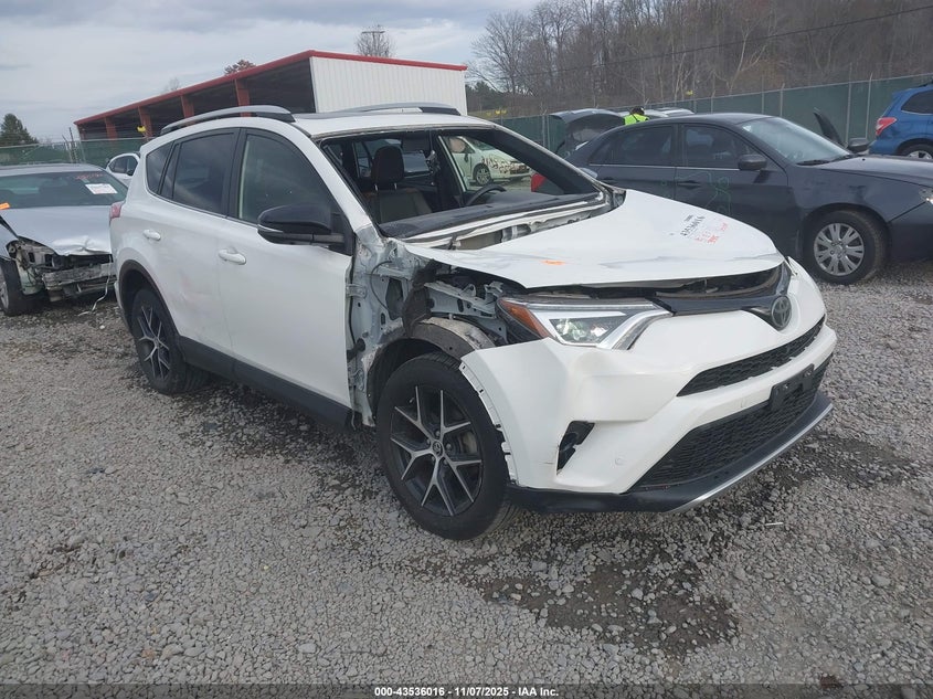2016 TOYOTA RAV4 SE - JTMJFREV0GJ070324