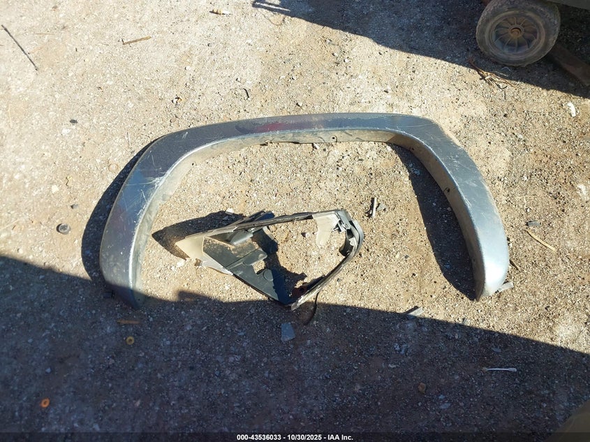 2004 GMC Envoy Sle VIN: 1GKDS13S442429445 Lot: 43536033