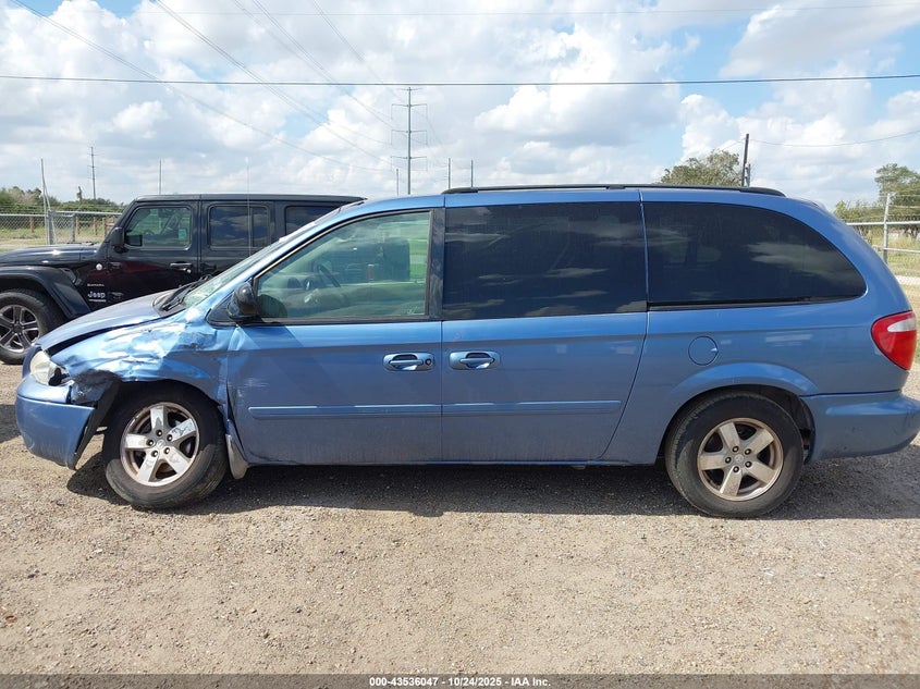2007 Dodge Grand Caravan Sxt VIN: 2D4GP44L07R131762 Lot: 43536047