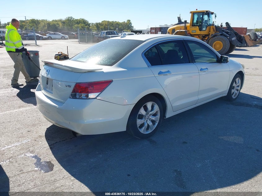 1HGCP36848A034053 2008 HONDA ACCORD photo no. 4