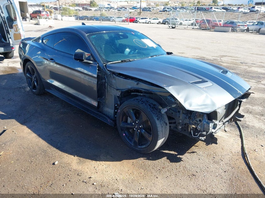 FORD MUSTANG GT FASTBACK