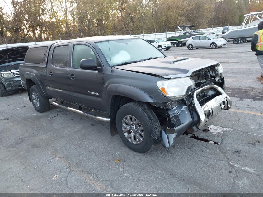 TOYOTA TACOMA BASE V6