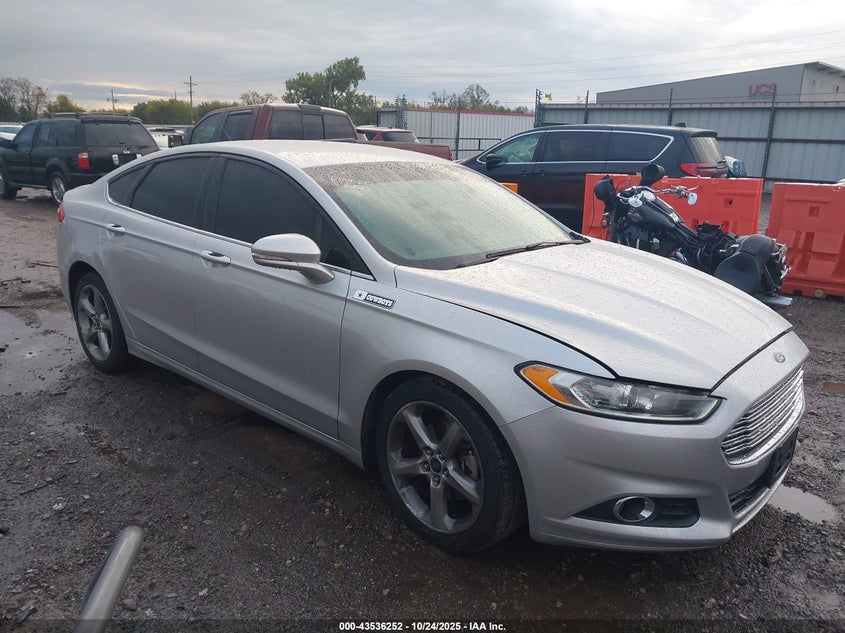 FORD FUSION SE