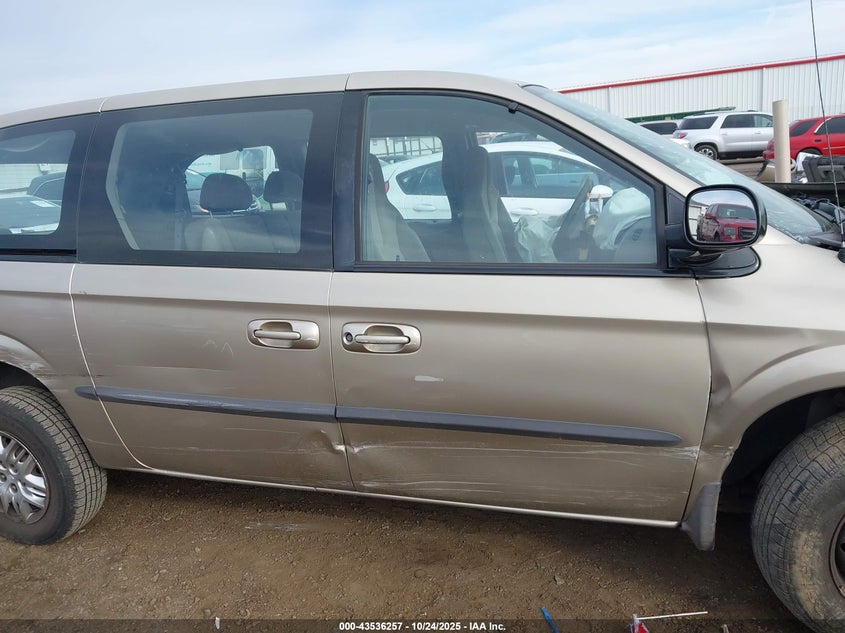 2002 Dodge Caravan Sport VIN: 1B4GP443X2B671220 Lot: 43536257