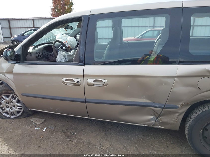 2002 Dodge Caravan Sport VIN: 1B4GP443X2B671220 Lot: 43536257