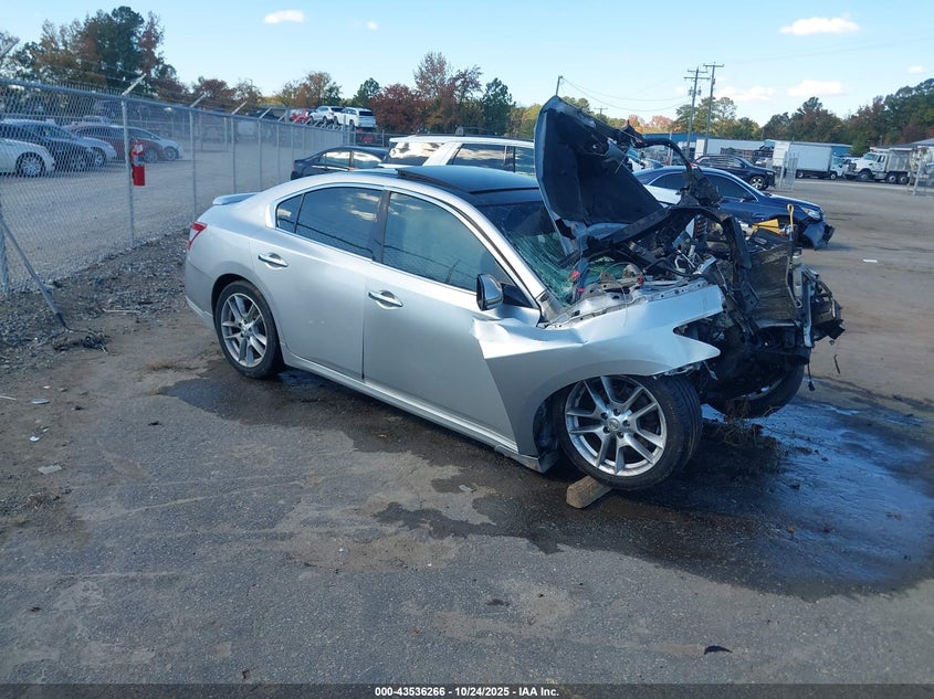 NISSAN MAXIMA 3.5 SV