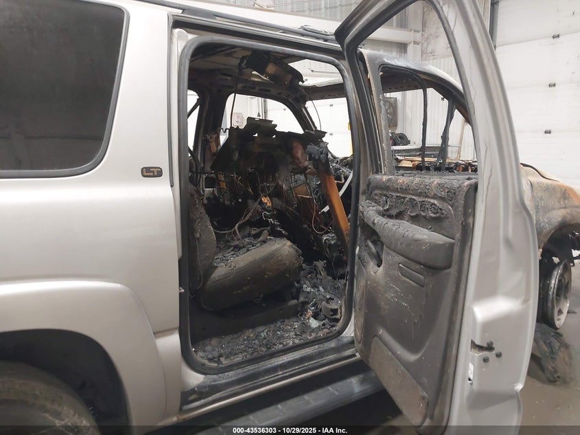 2005 Chevrolet Suburban 1500 Lt VIN: 1GNFK16Z35J166831 Lot: 43536303