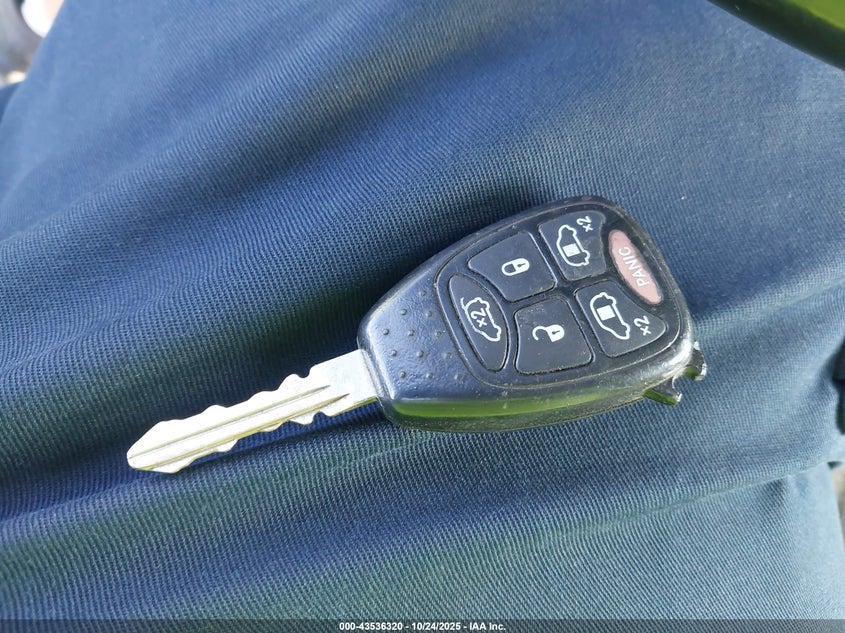 2004 Dodge Grand Caravan Sxt VIN: 2D4GP44L94R538104 Lot: 43536320