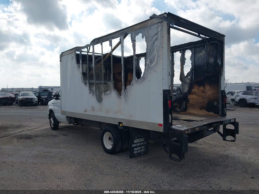 1FDWE3FL4FDA05455 2015 FORD ECONOLINE photo no. 3