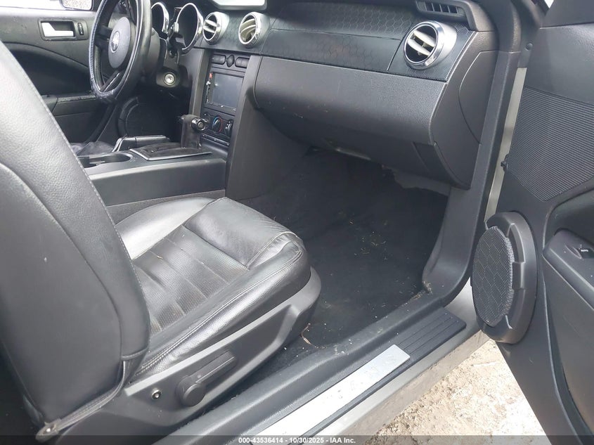 1ZVFT82H755161178 2005 FORD MUSTANG photo no. 5