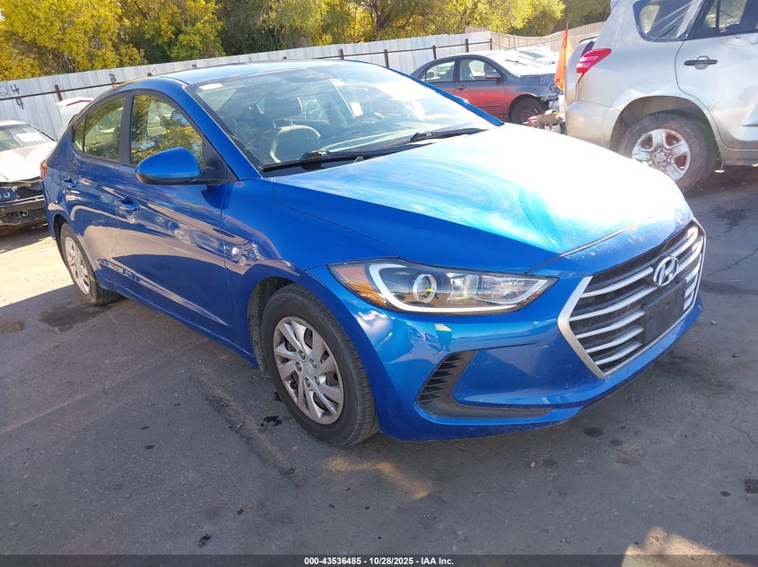 HYUNDAI ELANTRA SE
