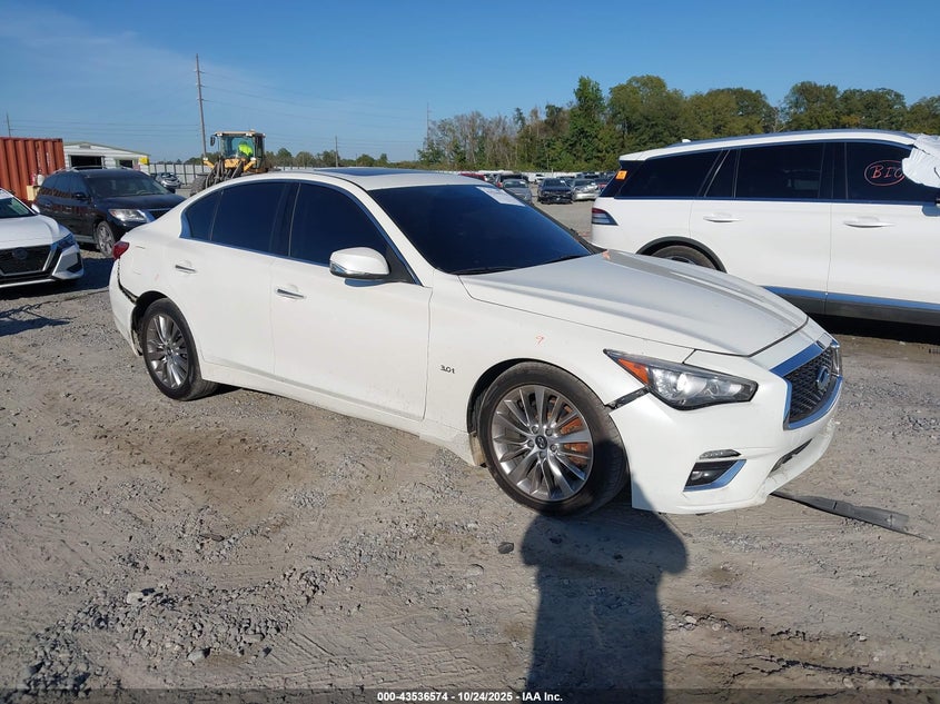 2019 INFINITI Q50 3.0T LUXE - JN1EV7AR6KM551867