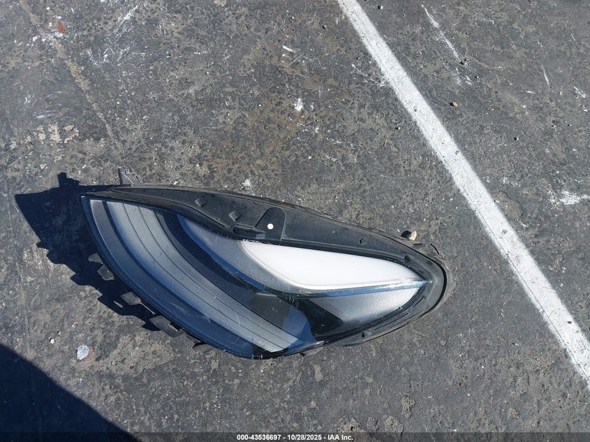 2022 Tesla Model 3 Long Range Dual Motor All-Wheel Drive VIN: 5YJ3E1EB3NF133200 Lot: 43536697