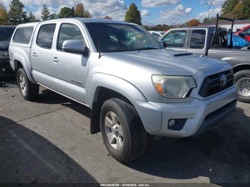 TOYOTA TACOMA BASE V6