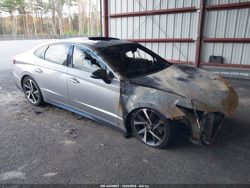 HYUNDAI SONATA SEL PLUS