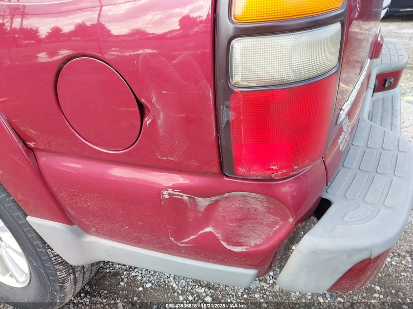 2005 Chevrolet Suburban 1500 Z71 VIN: 3GNFK16Z65G184001 Lot: 43536818