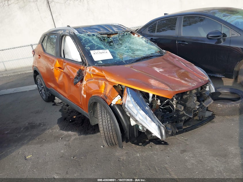 NISSAN KICKS SV XTRONIC CVT