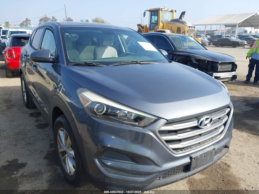 HYUNDAI TUCSON SE