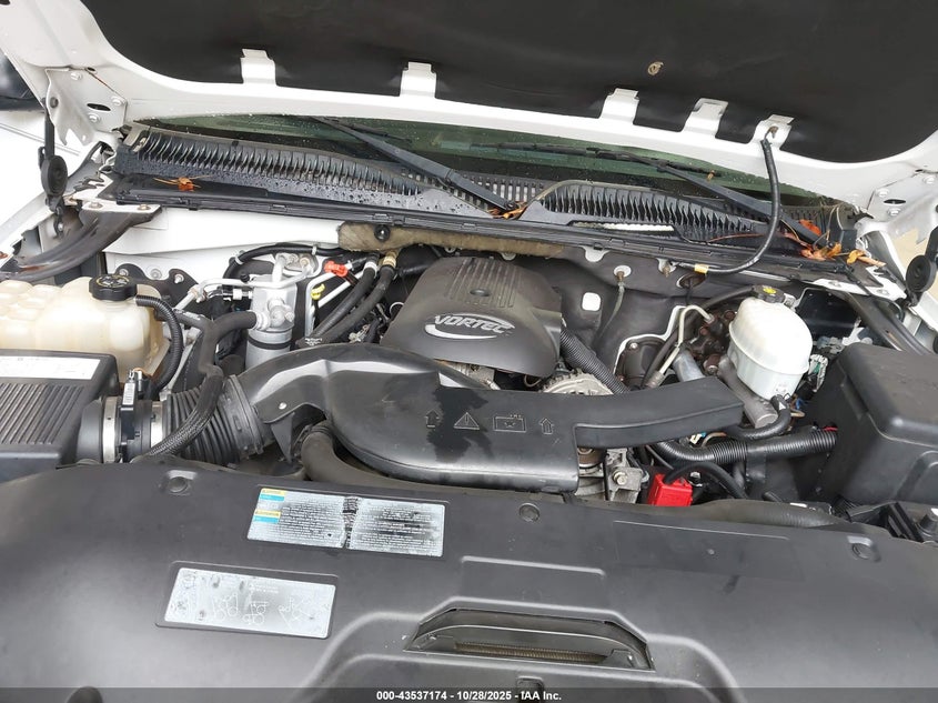 2005 Chevrolet Tahoe Z71 VIN: 1GNEK13T45R233613 Lot: 43537174