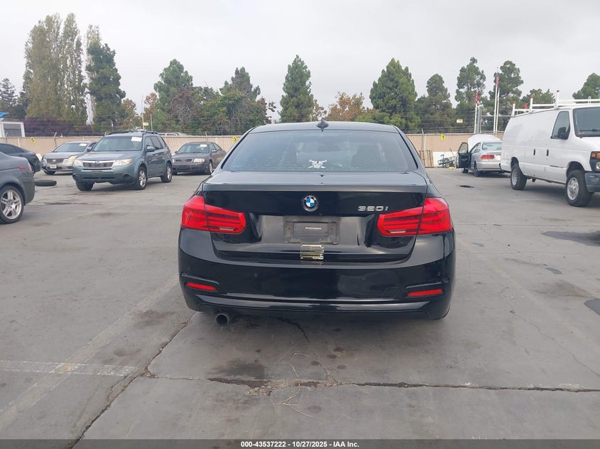 2017 BMW 320I WBA8E1G54HNU14468