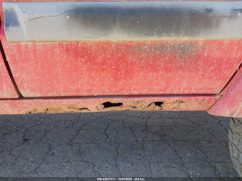 2001 Jeep Cherokee Sport VIN: 1J4FF48S51L574917 Lot: 43537311