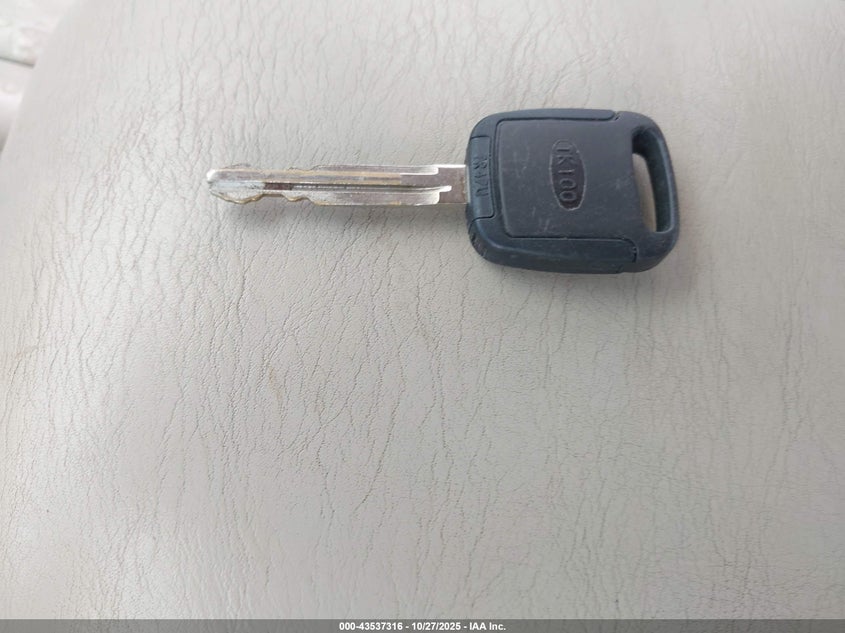 2003 Toyota Avalon Xls VIN: 4T1BF28B33U277212 Lot: 43537316