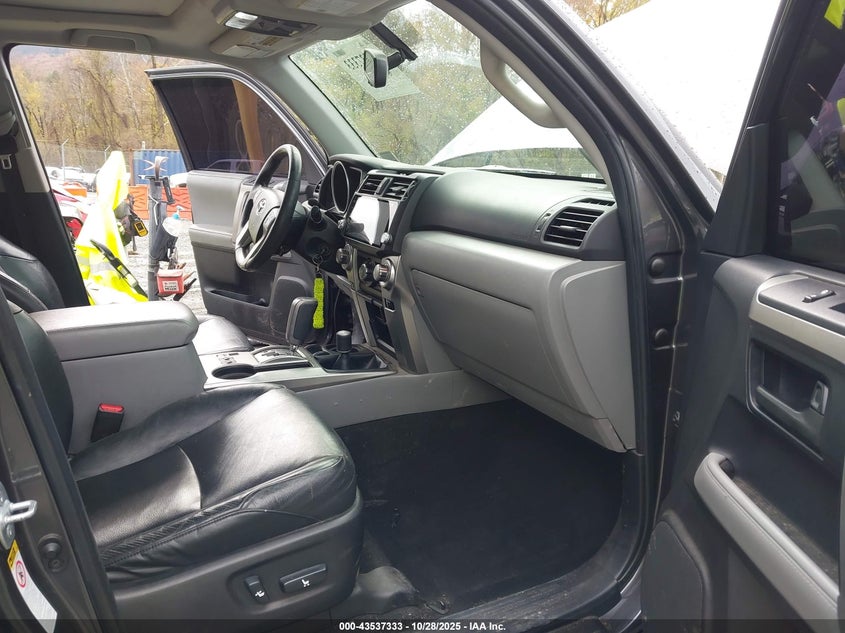 2011 Toyota 4Runner Sr5 V6 VIN: JTEBU5JRXB5076026 Lot: 43537333