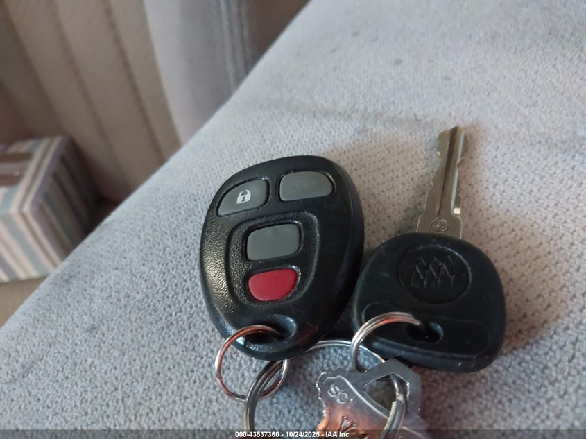 2006 Buick Lucerne Cx VIN: 1G4HP57216U172618 Lot: 43537360