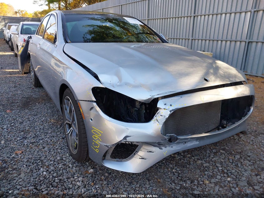 MERCEDES-BENZ E-CLASS 4MATIC