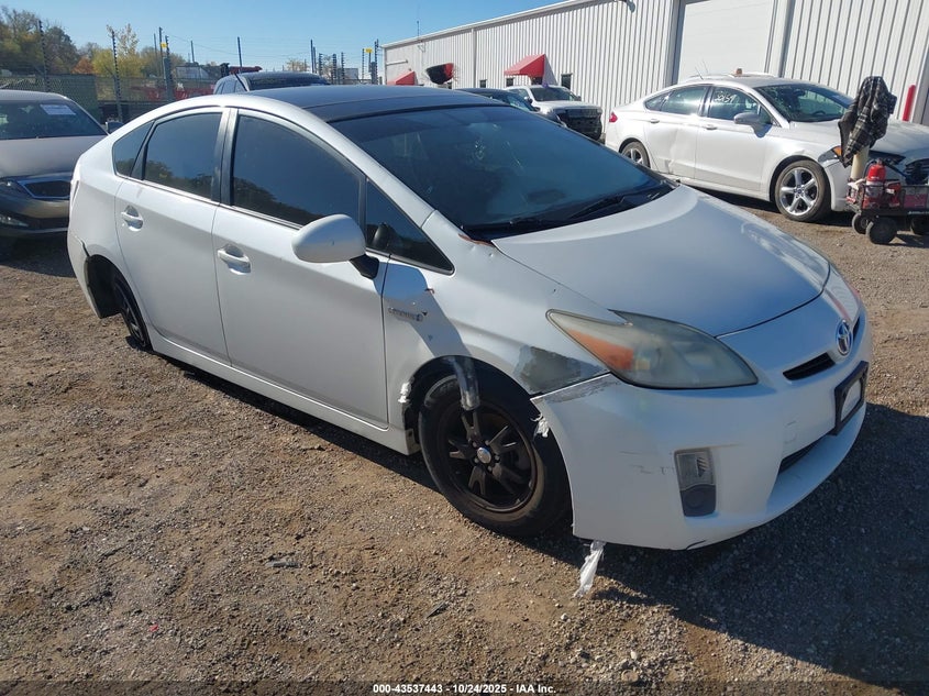 TOYOTA PRIUS IV