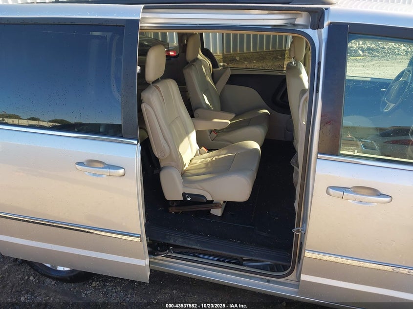 2012 Chrysler Town & Country Touring-L VIN: 2C4RC1CG1CR209092 Lot: 43537582