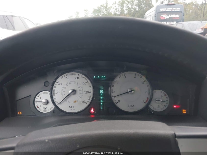 2005 Chrysler 300 Touring VIN: 2C3AA53G85H561626 Lot: 43537696