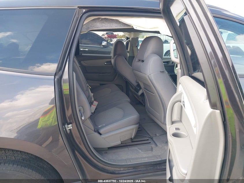 2015 CHEVROLET TRAVERSE LS 1GNKRFED6FJ369243