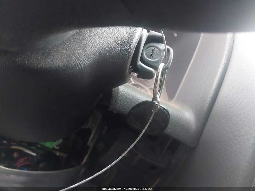 2002 GMC Envoy Slt VIN: 1GKDS13S122357410 Lot: 43537821