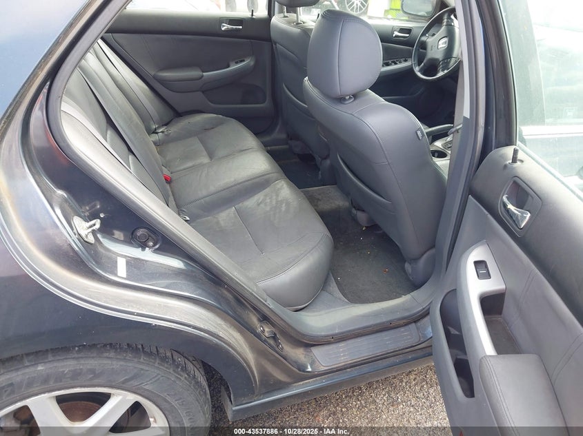 1HGCM66583A082888 2003 HONDA ACCORD photo no. 8