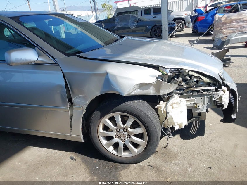 JTHBF30G030129817 2003 LEXUS ES photo no. 12