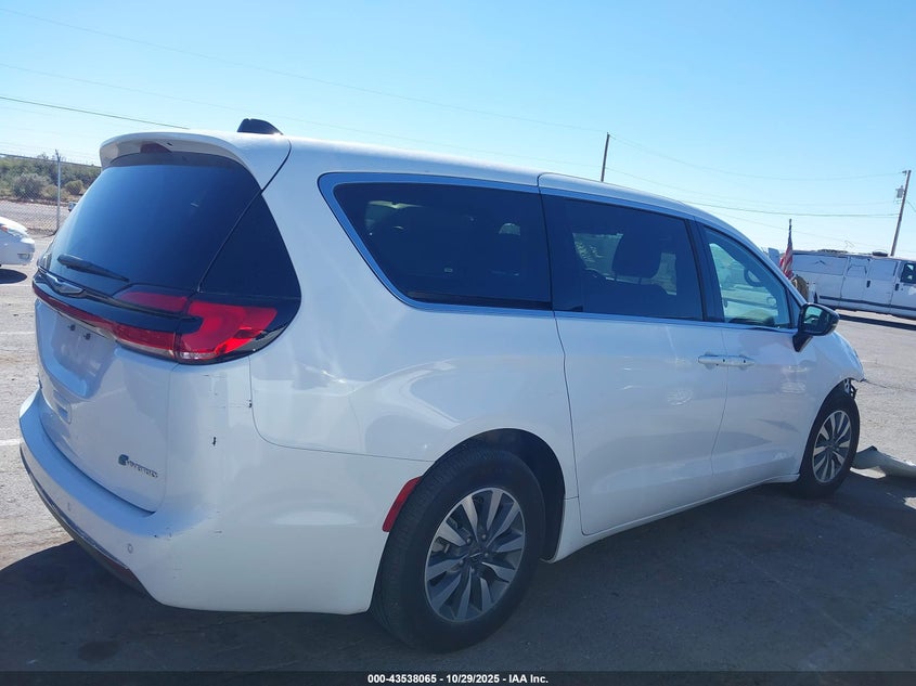 2025 Chrysler Pacifica Hybrid Select VIN: 2C4RC1S7XSR565699 Lot: 43538065