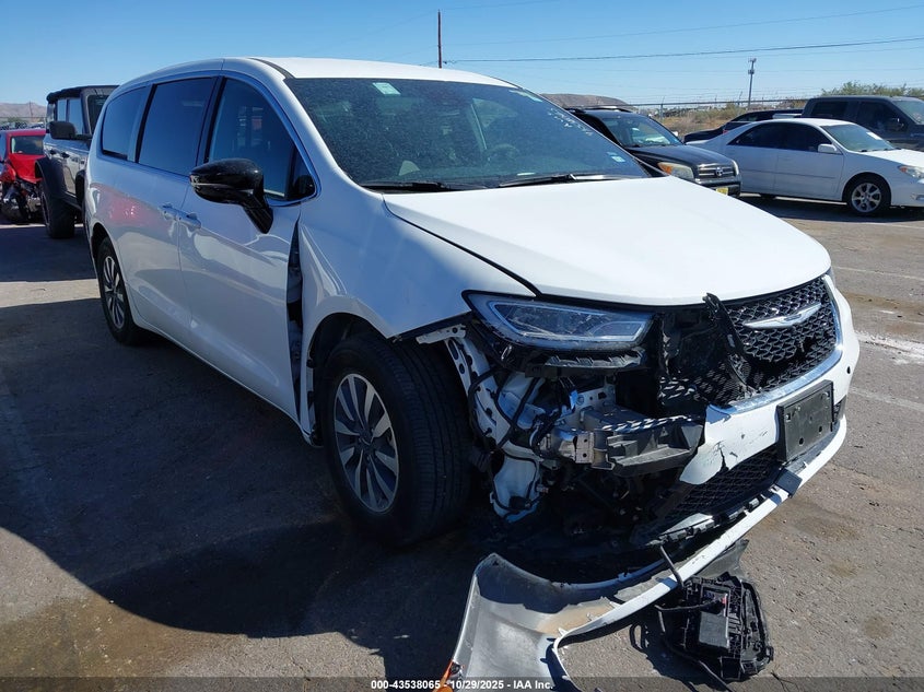 2025 Chrysler Pacifica Hybrid Select VIN: 2C4RC1S7XSR565699 Lot: 43538065