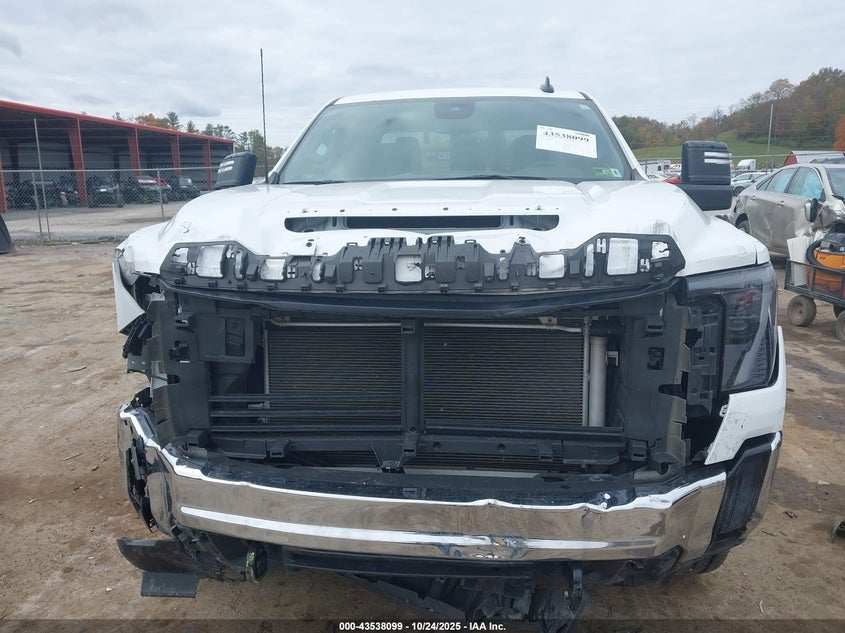 2024 GMC Sierra 2500Hd 4Wd Long Bed Pro VIN: 1GT59LE71RF425207 Lot: 43538099