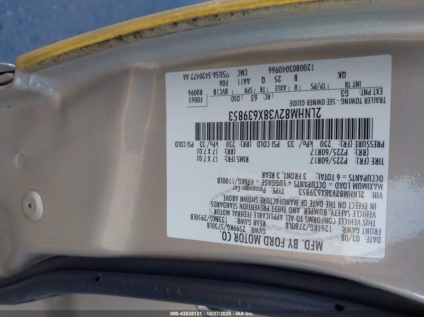 2008 Lincoln Town Car Signature Limited VIN: 2LNHM82V38X639853 Lot: 43538131