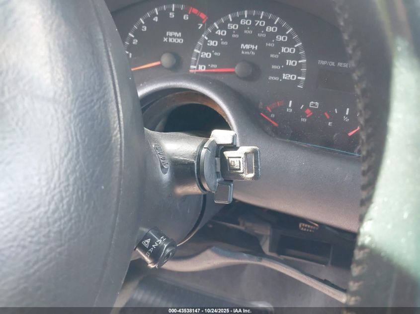 2002 Chevrolet Camaro VIN: 2G1FP22K522123741 Lot: 43538147