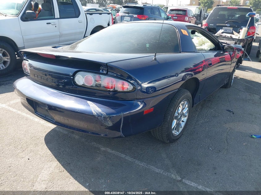 2002 CHEVROLET CAMARO auction photo 4