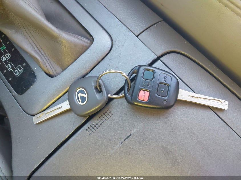 2003 Lexus Gx 470 VIN: JTJBT20X730010888 Lot: 43538186