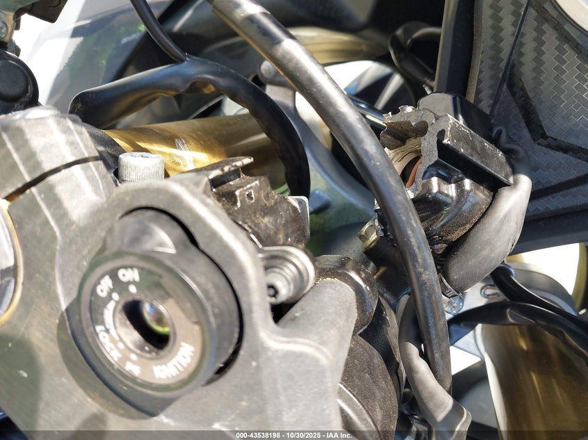 2025 Suzuki Gsx-R750 VIN: JS1GR7MA0S7100460 Lot: 43538198