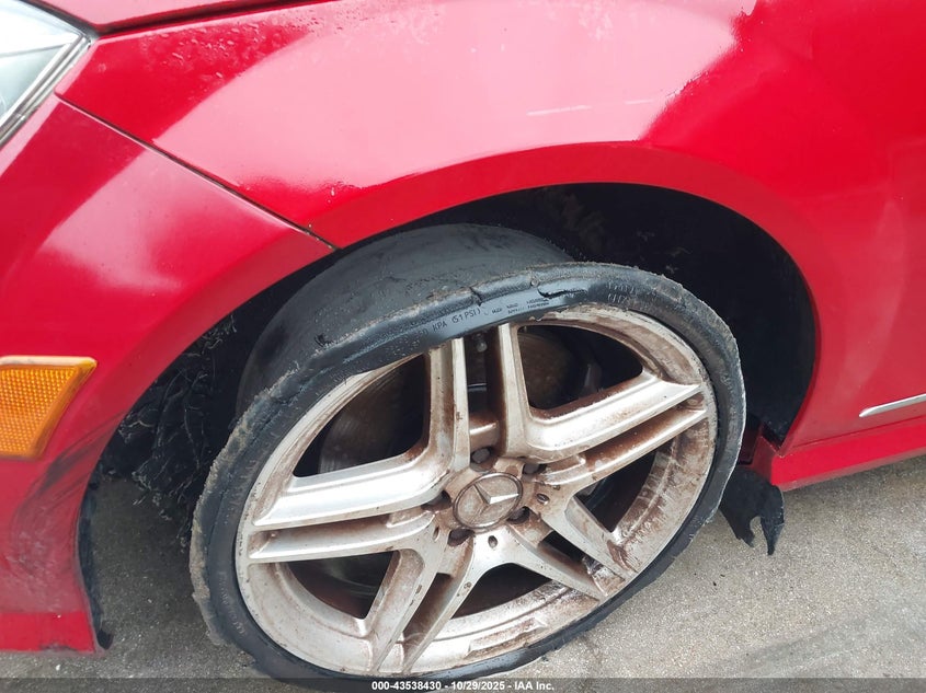 2008 Mercedes-Benz C 350 Sport VIN: WDDGF56X88F165727 Lot: 43538430