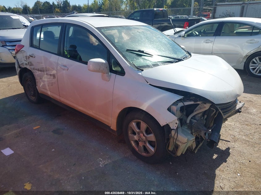 NISSAN VERSA 1.8 S