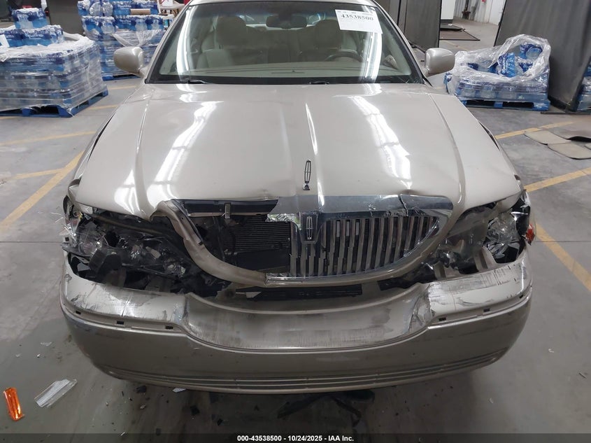 2006 Lincoln Town Car Signature VIN: 1LNHM81W86Y612350 Lot: 43538500